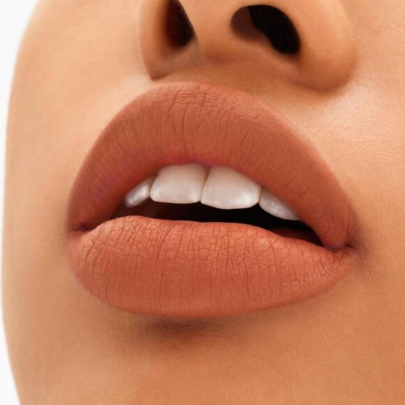 Mac Cosmetics Locked Kiss 24-HR Lipstick - Picture 5 of 7